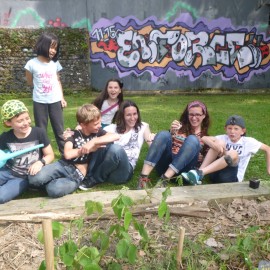 Jardiner tout en s&rsquo;amusant, renversant ?!