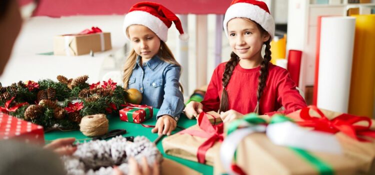 Participez au Marché de Noël Solidaire : Donnez et Repartez avec un Souvenir Unique ! 🎄🎁